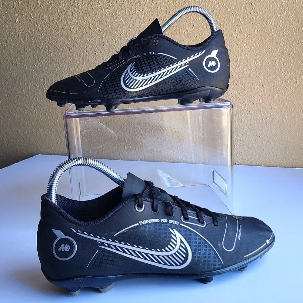 Nike Mercurial Vapor 14 Club FG Soccer (Black/Metallic Silver) Big kids Size 6